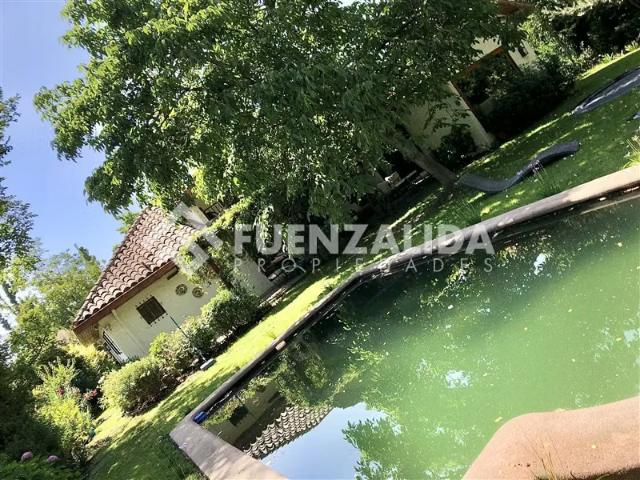 Casa Gran Paisajismo en Venta 4D 4B en Lo Barnechea | 4 dormitorios por 28800.00 en Lo Barnechea