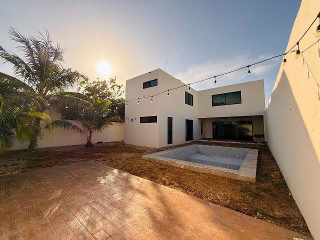 CASA GRANDE, 4 HABTS, DZITYÁ, CON PANELES SOLARES