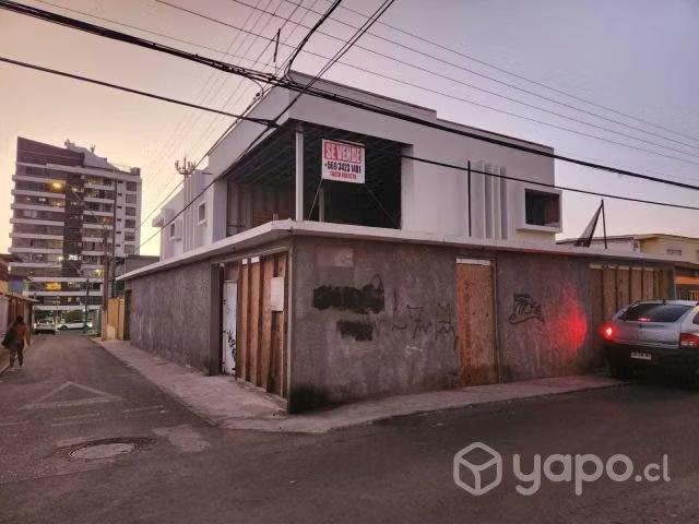 Casa Grande y Esquina Gran Via | 4 Dormitorios por 400000. 00 en Antofagasta