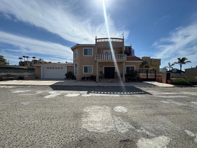 Casa Grande Amueblada Puerto Salina 2,500 dlls