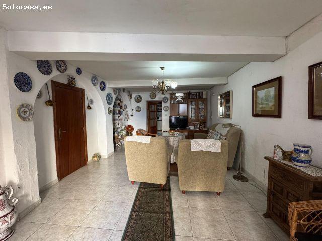 CASA GRANDE CENTRICA EN CANDELEDA