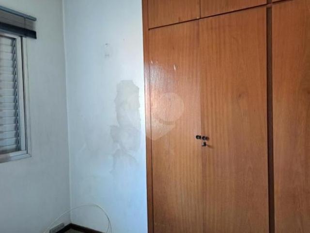 Casa grande com 3 quartos à venda em Campo Belo