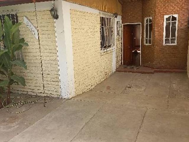 CASA GRANDE CONCHALI 3 D + 3 B ESTACIONAMIENTO ANTEJARDIN