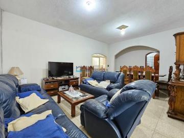 Casa grande disponível para venda no Jabaquara 4 dormitórios, 1 suíte e 2 vagas