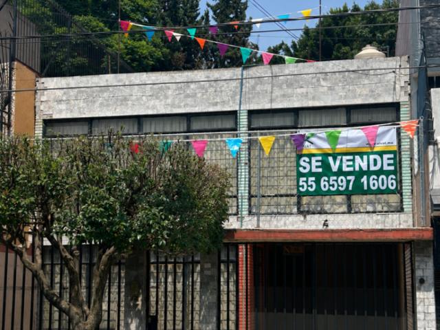 CASA GRANDE EN JARDIN BALBUENA/