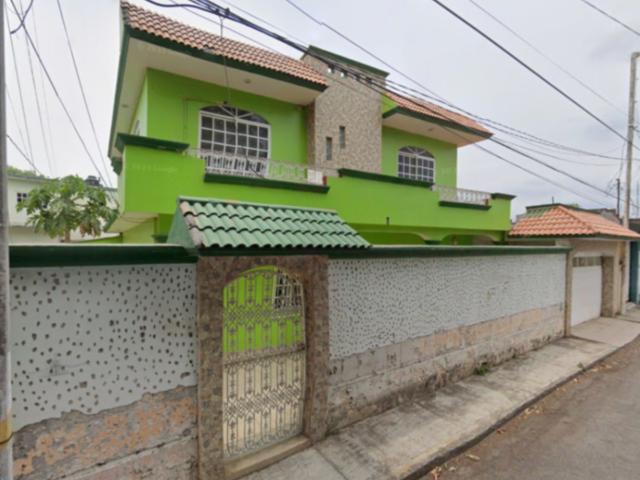 Casa Habitable en Medellín de Bravo con Amplios Espacios y Accesibilidad