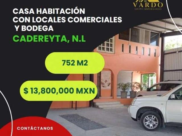 CASA HABITACION CON LOCALES COMERCIALES EN VENTA