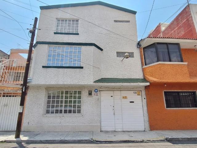 Casa Habitacion en Constitucion de La Republica