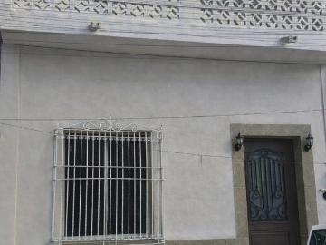 CASA HABITACION, LOCAL U OFICINA EN RENTA, BARRIO ANTIGUO EN PASEO SANTA LUCIA