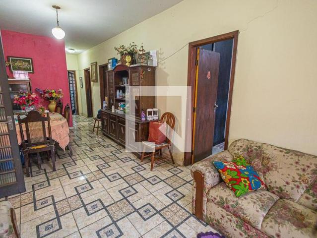 Casa, Heliópolis, 3 Quartos, 400 m2 Belo Horizonte
