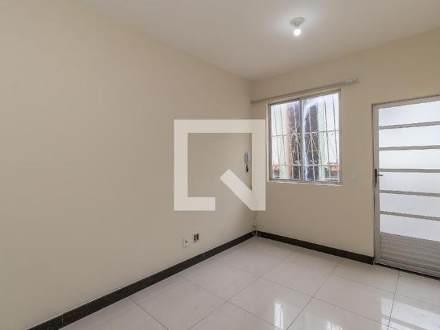 Casa, Heliópolis, 2 Quartos, 87 m2 Belo Horizonte