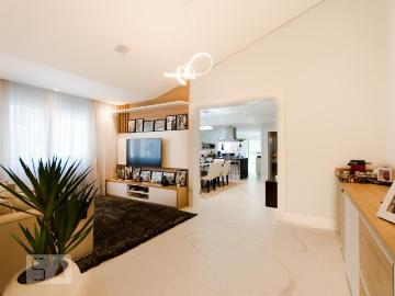 Rua Itapemirim, São Paulo, Praça Ben Gurion