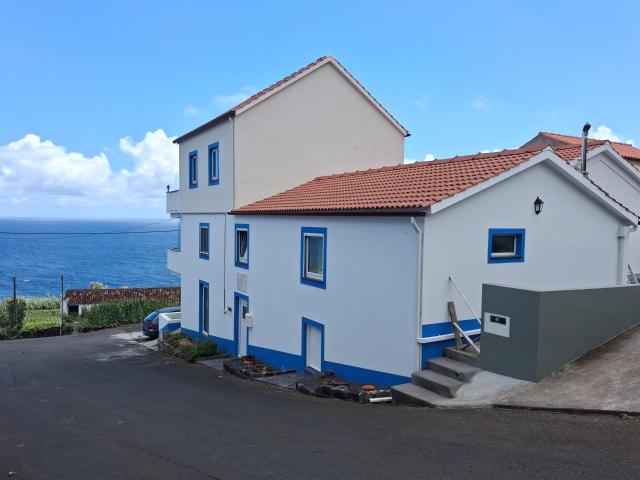 Casa histórica com vista para o mar em 180 graus 230m² Lajes Do Pico