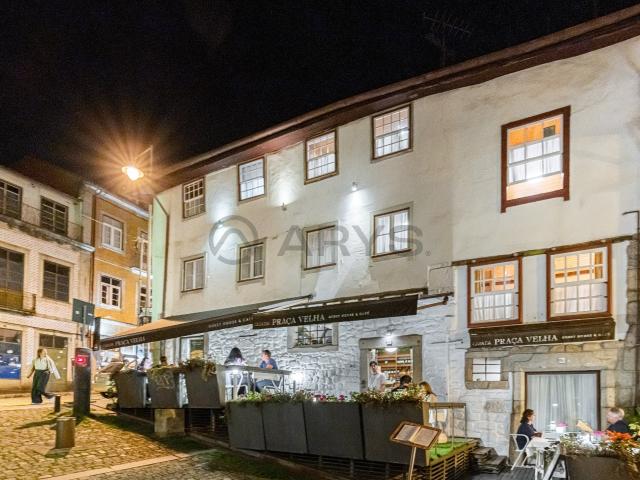 Casa Histórica no Centro de Braga – Alojamento Local e Espaço Comercial