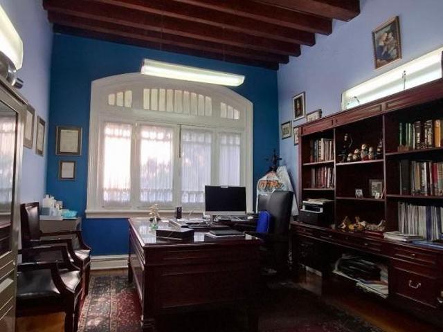 Casa históricamente catalogada en venta Colonia Roma con uso de suelo