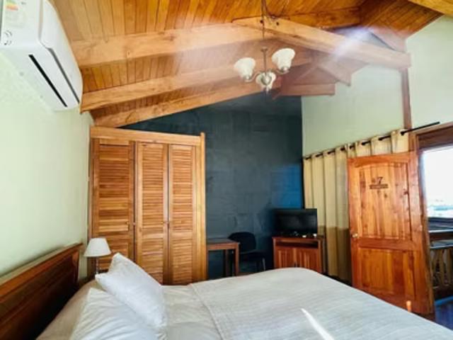 Casa hotel boutique en futrono | 8 dormitorios por 16000.00 en Futrono