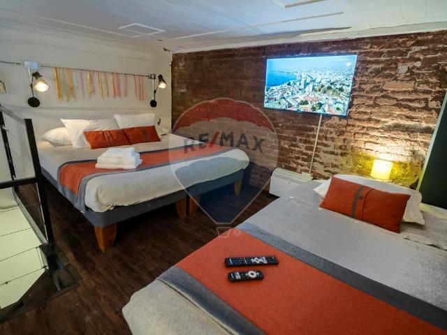 Casa hotel patrimonial cerro alegre | 14 dormitorios por 10415.00 en Valparaíso