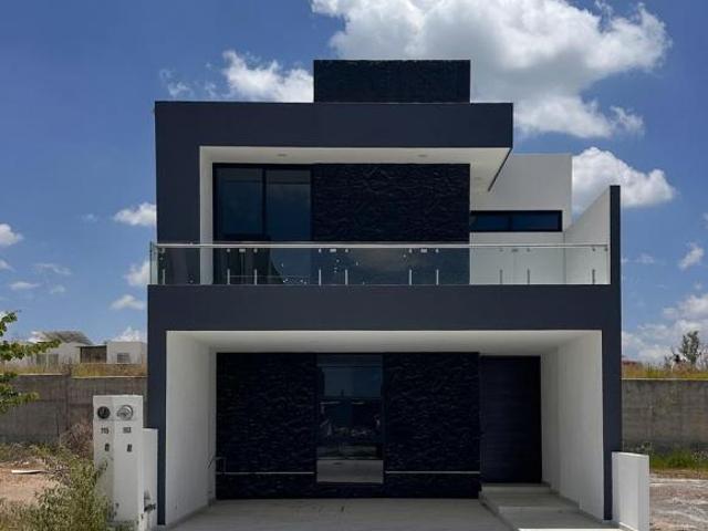 CASA IZA EN VENTA VILANOVA RESIDENCIAL