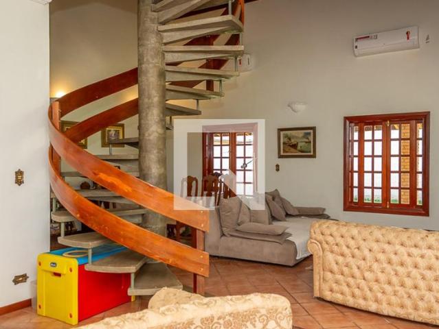 Casa, Iate Clube Americana, 4 Quartos, 2000 m2 Americana