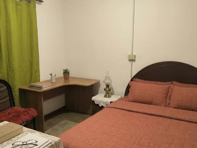 Casa ideal para invercionista giro comercial a paso de mercado de Chillan | 5 dormitorios por 399000. 00 en Chillán