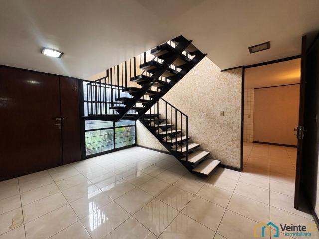 Casa Ideal para Inversi?n, con excelente ubicaci?n