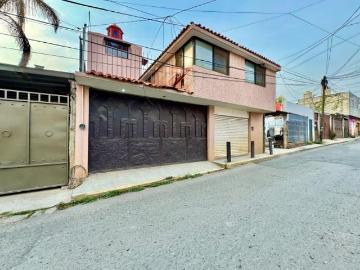 CASA IDEAL PARA USO COMERCIAL CERCA DE TULIPANES