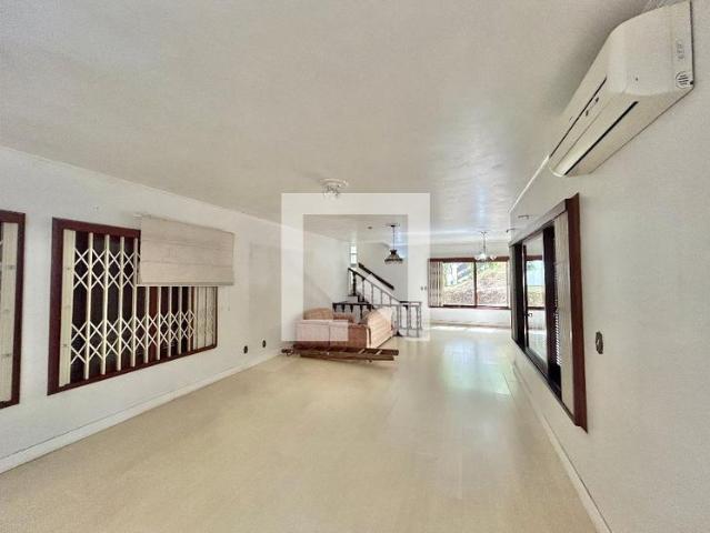 Casa, Ideal, 4 Quartos, 390 m2 Novo Hamburgo