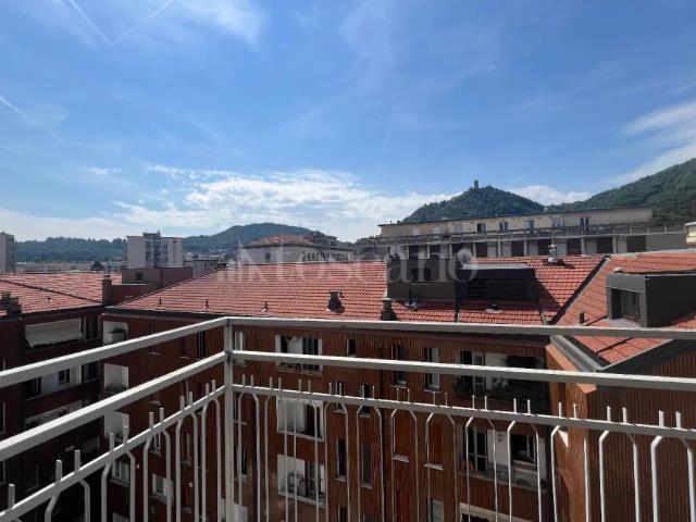 Casa in affitto Via Milano, Como rif. 25/2026