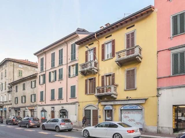 Casa in affitto Via Milano, Como rif. 36/2026