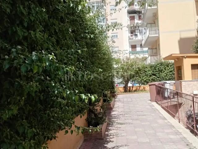 Casa in affitto Via Abruzzi, Palermo rif. 15/2026