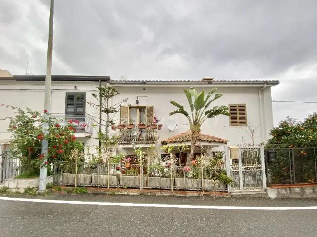 Casa in affitto Via Campo Sportivo, Taormina rif. 67/2025