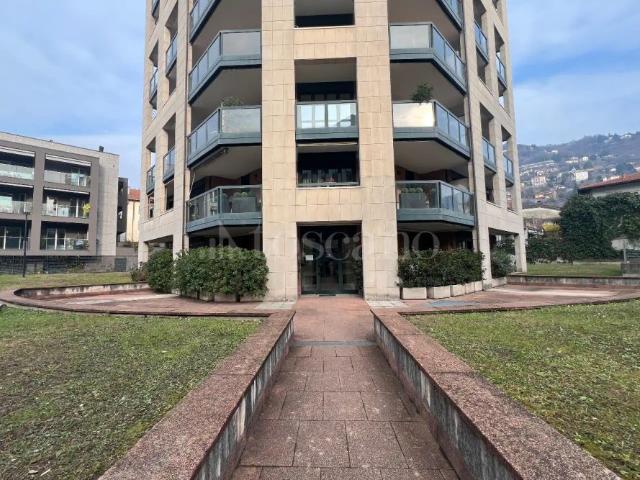 Casa in affitto Via Carloni, Como rif. 32/2026