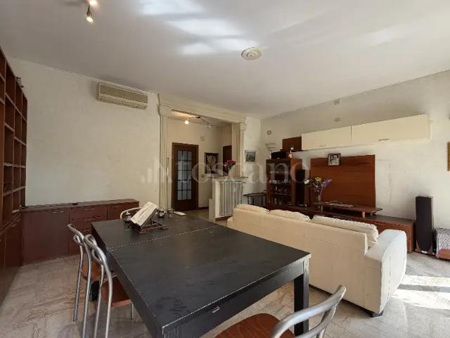Casa in affitto Via Giambellino, Milano rif. 48/2026