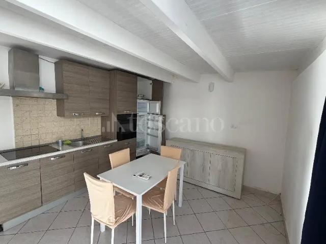 Casa in affitto Via Giulio Petroni, Bari rif. 17/2026