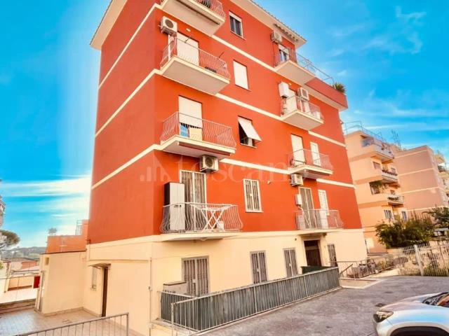 Casa in affitto Via Vincenzo Troya, Roma rif. 46/2026