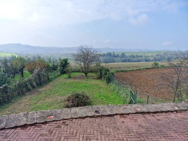 Casa in tufo ristrutturata con vista panoramica Borgo UNES. 251m² Altavilla Monferrato