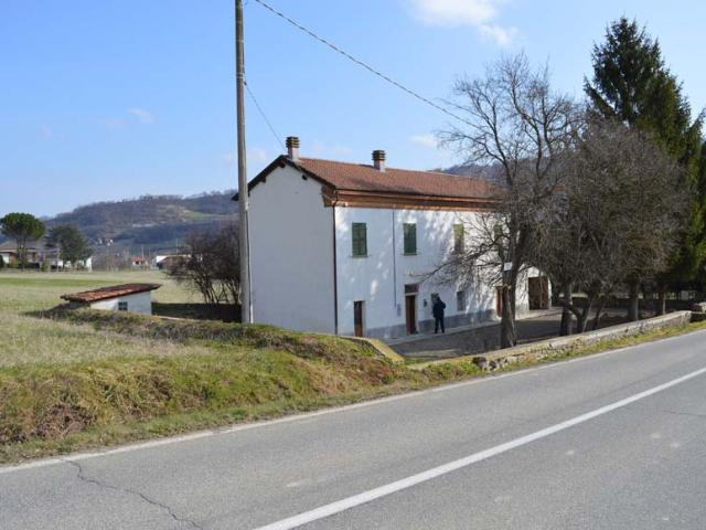 Casa in vendita a Denice