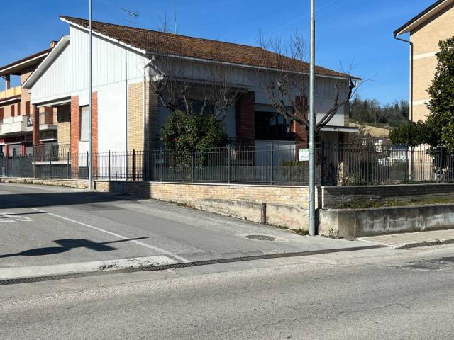 CASA in vendita a Falerone, Piane di Falerone