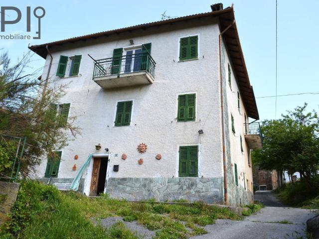 Casa in vendita a Mioglia, Dogli