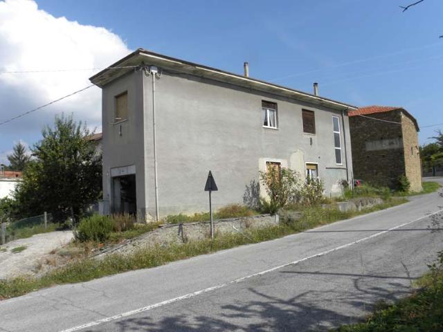 Casa in vendita a Piana Crixia