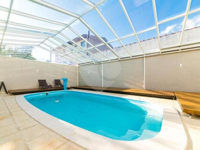 Casa Iná São José dos Pinhais / PR 4 Dormitórios 4 Suítes 4 Vagas Alto Padrão