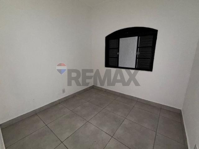 Casa Independente com Vaga de Garagem e Excelente Localização na Vila Tolstói