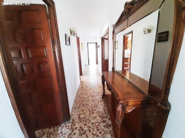 Casa independiente con almacén y terreno en el Real de Antas Almería