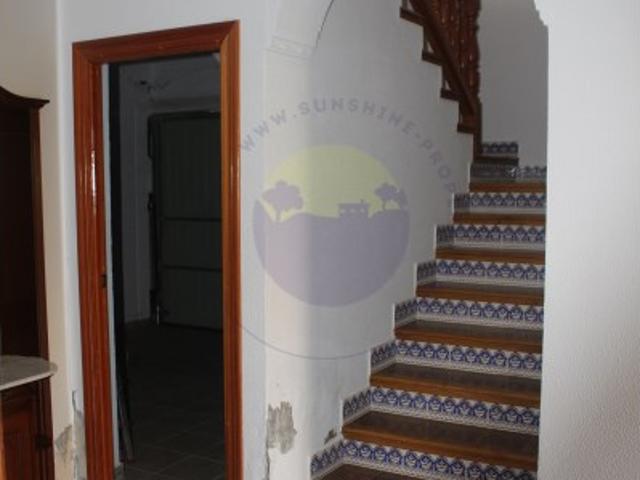 Casa independiente con huerto y cochera