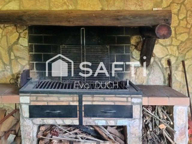 Casa independiente con piscina y barbacoa en Sils