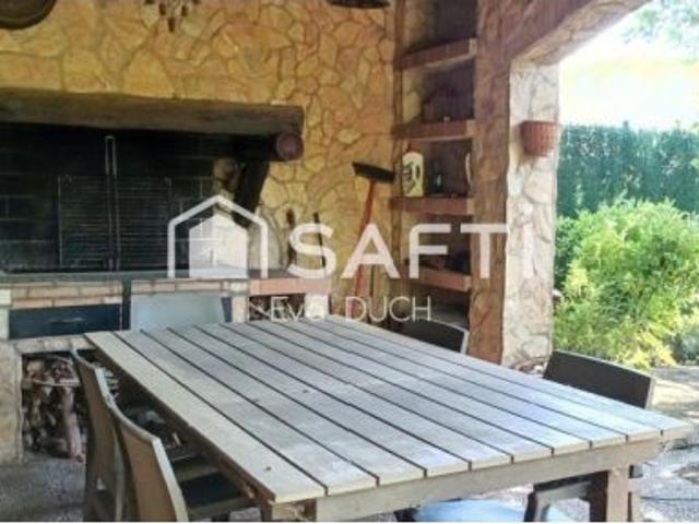 Casa independiente con piscina y barbacoa en Sils