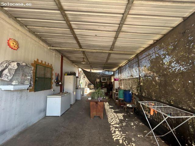Casa independiente con terreno rústico