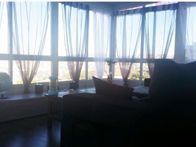 CASA INDEPENDIENTE DE 2 PLANTAS CON INCREIBLES VISTAS A LA RIA