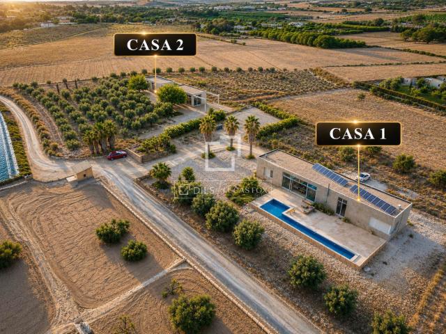 Casa independiente de diseño minimalista con dos residencias. 557m² Elche