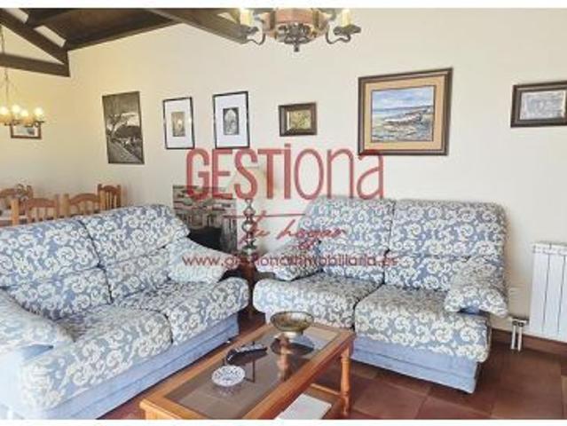 CASA INDEPENDIENTE DE PLANTA BAJA CON PISCINA. GALIZANO